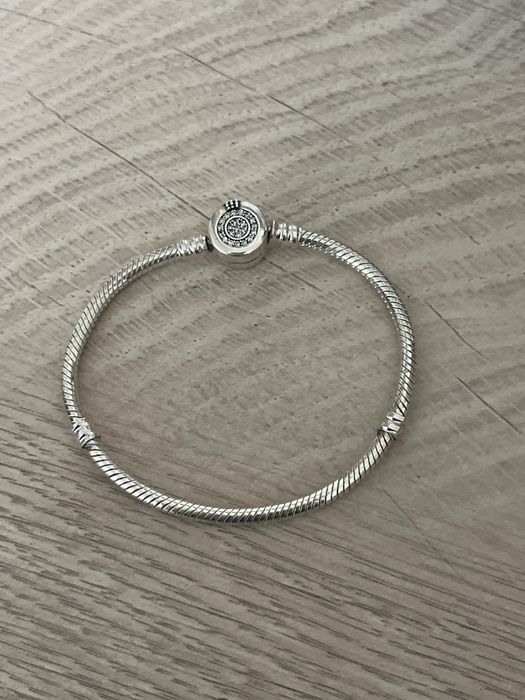 Сребърна гривна пандора