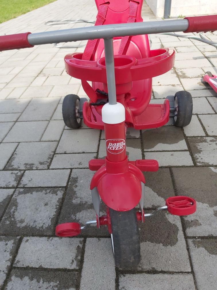 Trotineta si tricicleta Radio Flyer cu maner si copertina,stare f buna