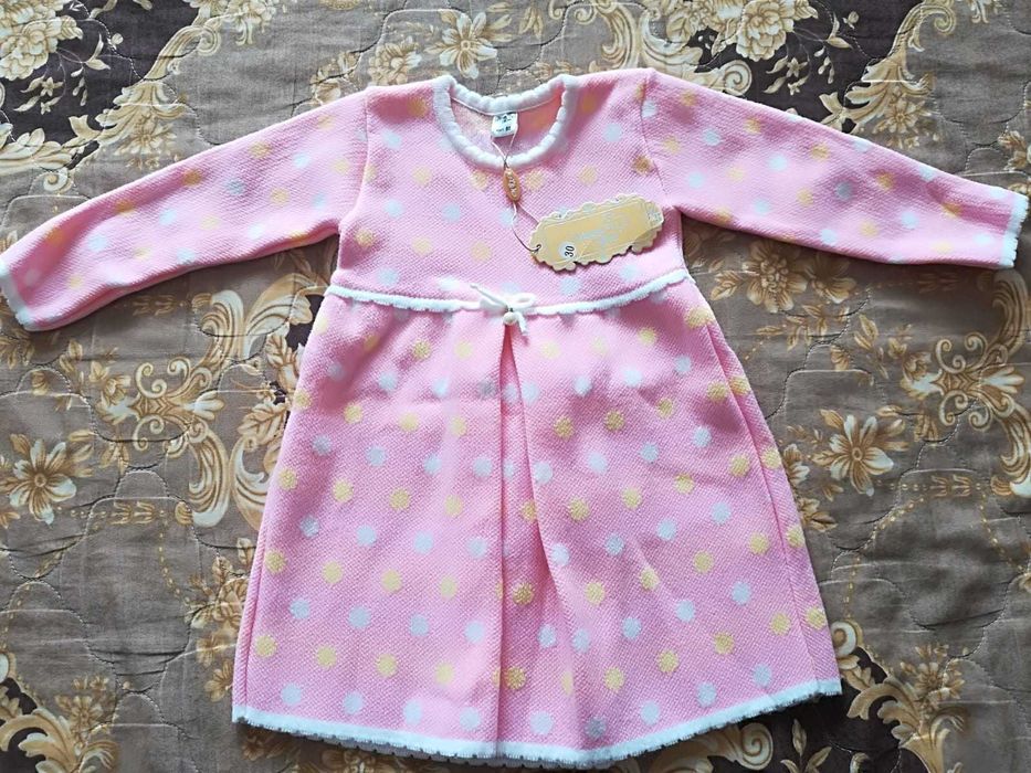 Платье розовое на девочку, ползунки для малыша, все новое