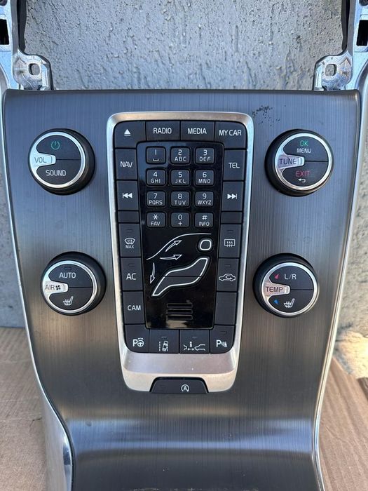 Ornament consola centrala Volvo V40 08632794