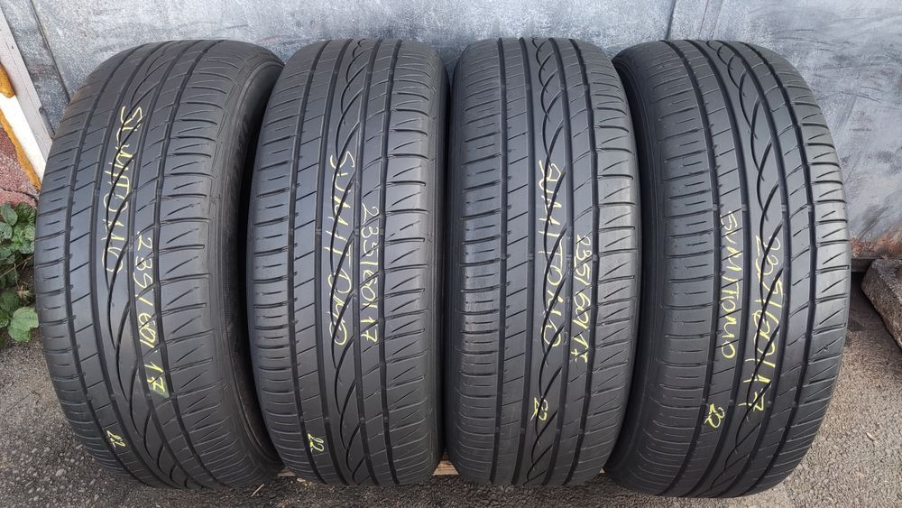 4бр. летни гуми за джип 235/60/17 Sumitomo, dot22, 320 с монтаж за Соф