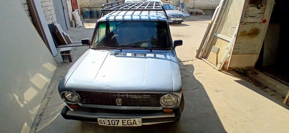 Vaz 2102 Sotiladi..