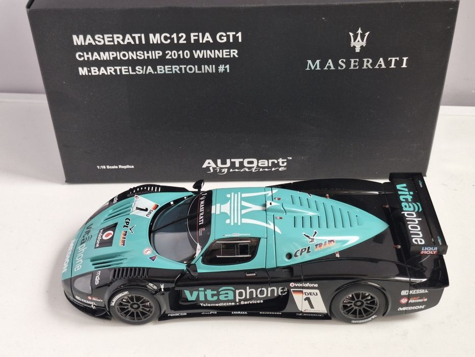 Autoart Signature Maserati MC12 GT1, 1/18