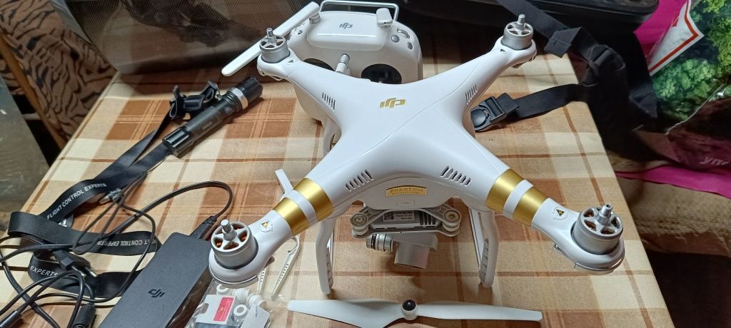 Дрон DJI Phantom 3 Professional