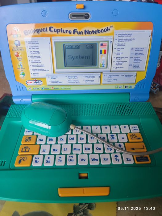 Notebook bilingual romana-engleza copii litere, matematica, puzzle,etc