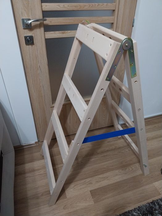 Scara noua din lemn masiv