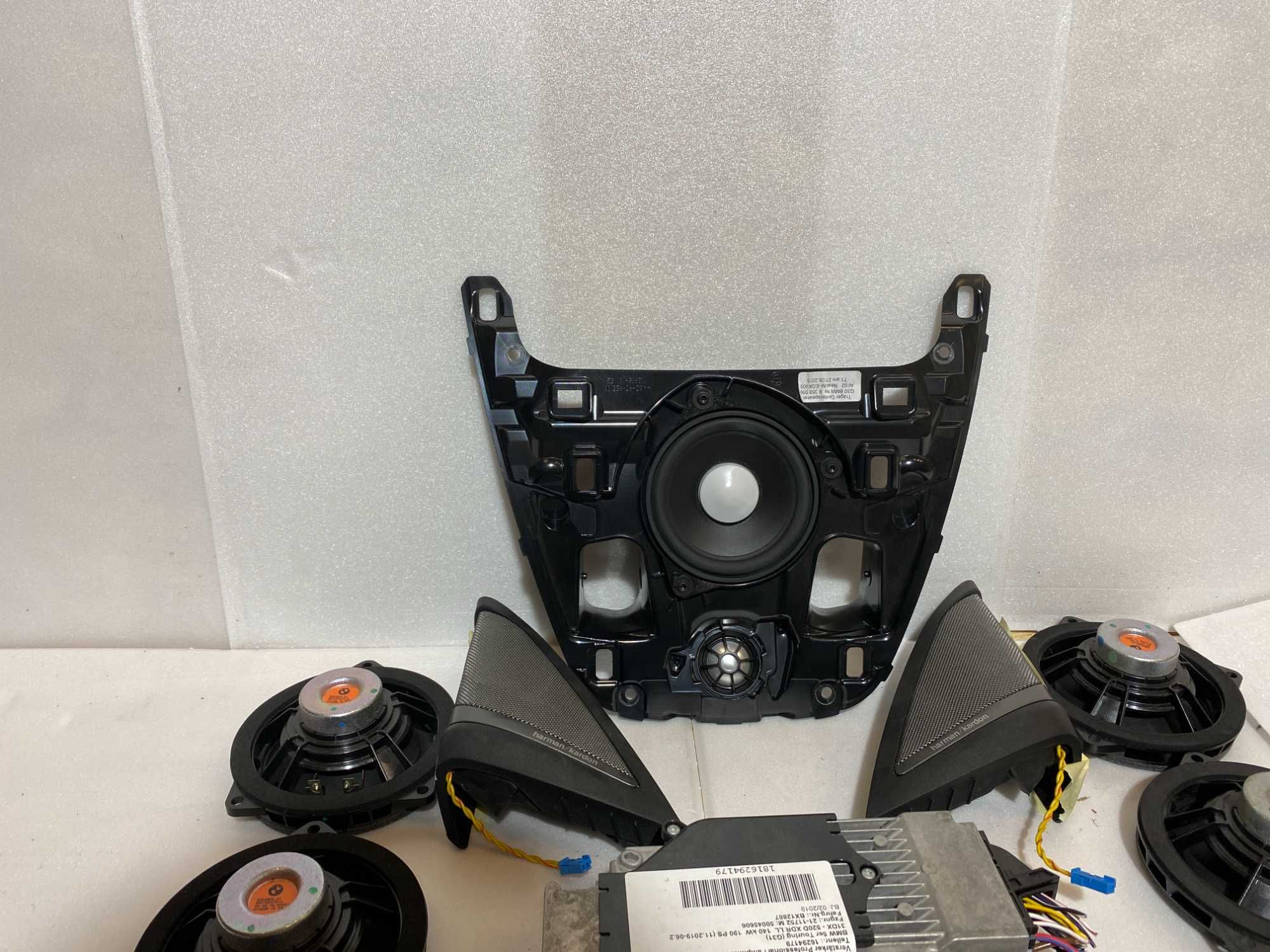 Set sistem audio Harman Kardon BMW seria 5 G30 LCI