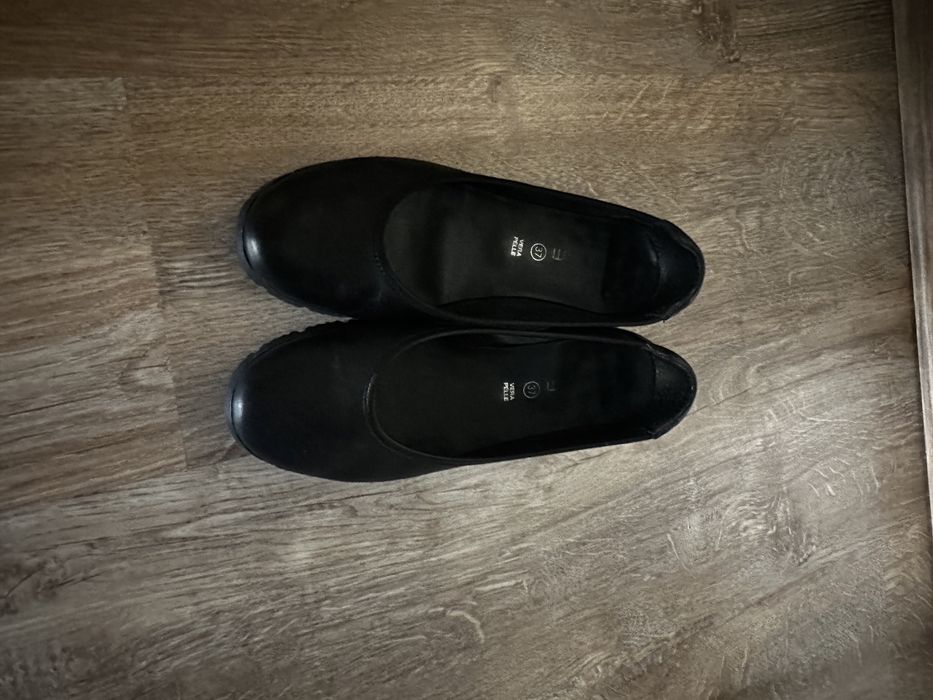 Balerini negri din piele Benvenutti nr 37