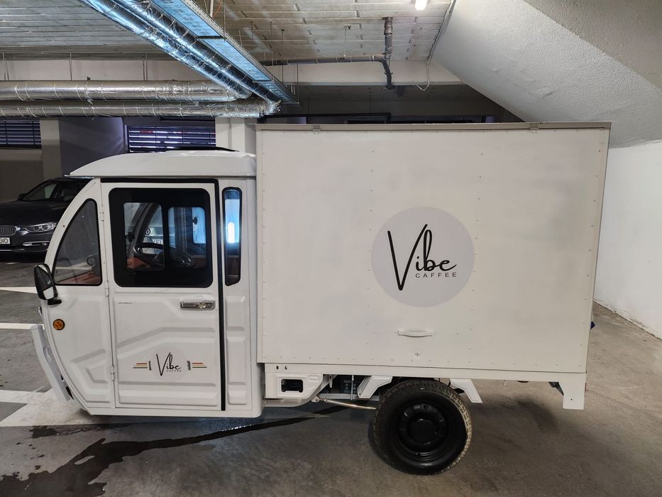 Cafenea mobila superba la cheie