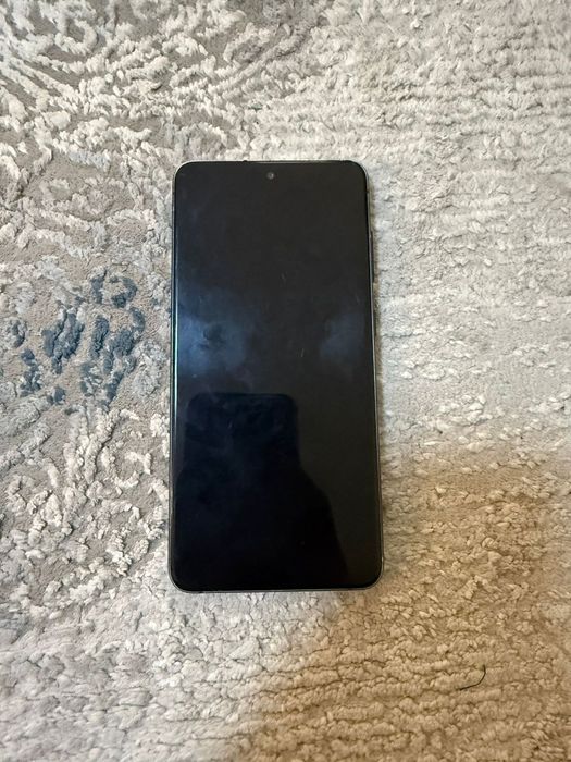 Продам Samsung s21 FE