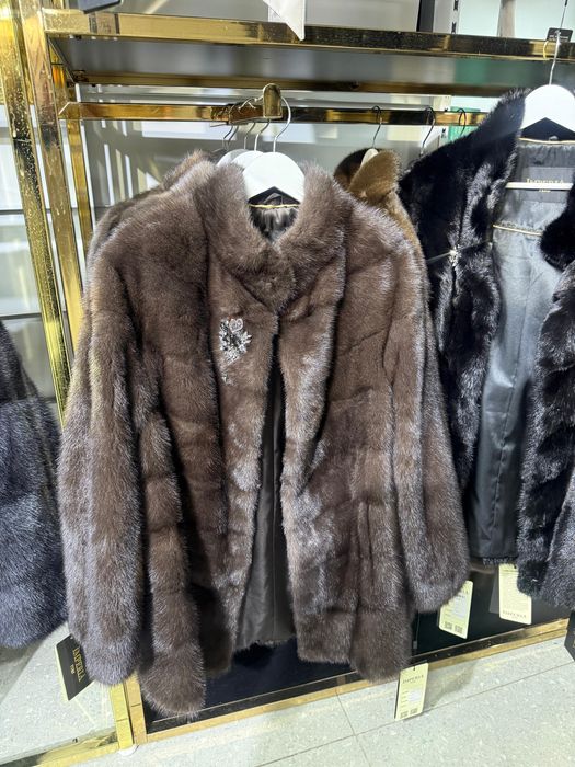 Шуба норковая натуральная цвет коричневый
