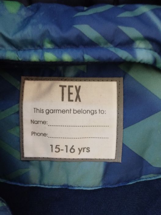 Vând geaca schi baieti