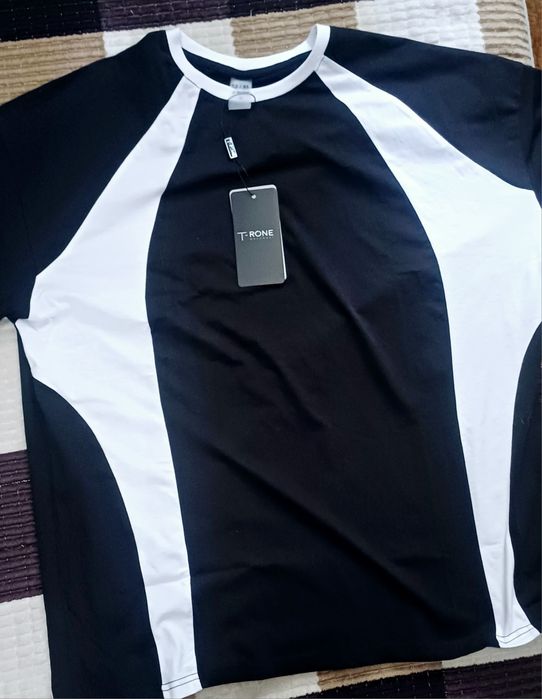 Продам новую футболку оверсайз