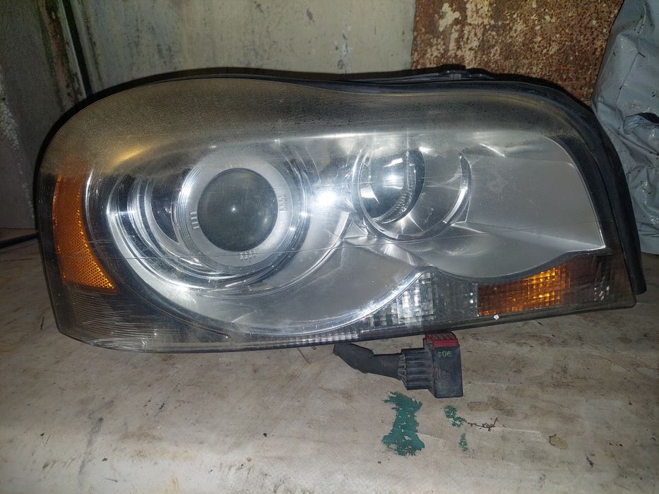 Far xenon Volvo XC 90 2009, RHD ,Anglia,cod 31217048