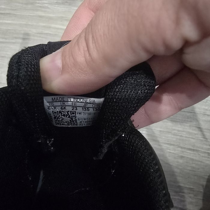 Детски обувки Adidas 23 номер нови