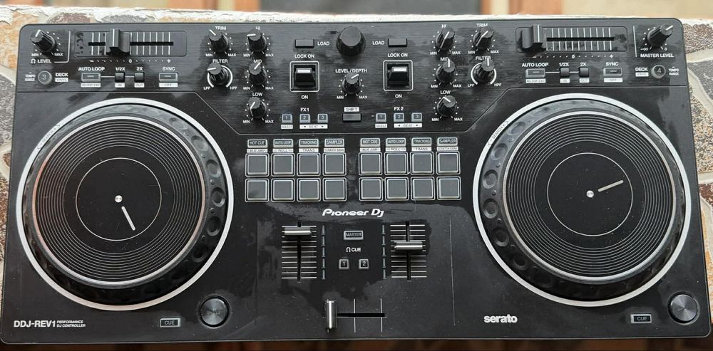 Pioneer DDJ Rev 1