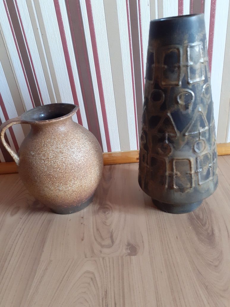 Diverse vase decorative ceramice și metalice, panoplie germana zinc