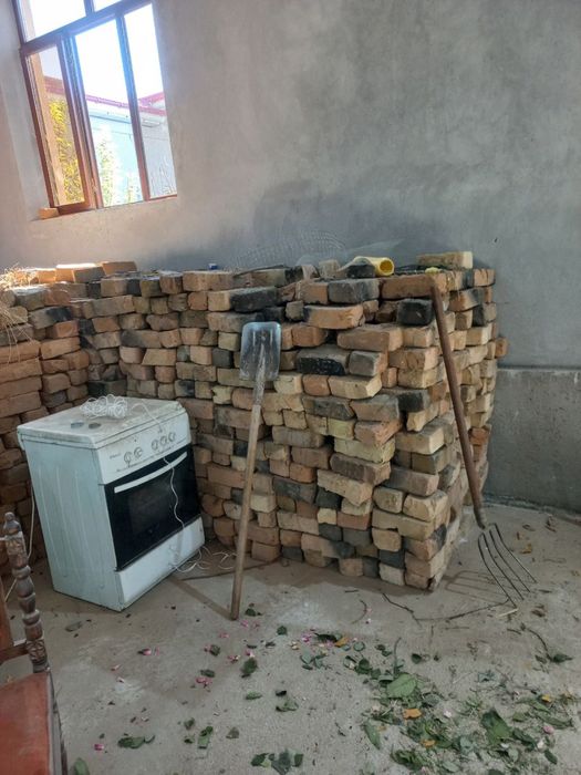 G’isht pishiq xom aralash sotiladi donasi 500sum