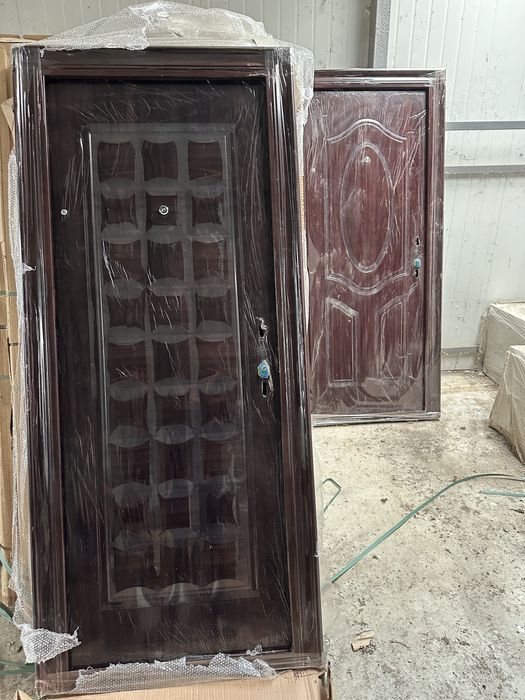 Usi metalice apartament