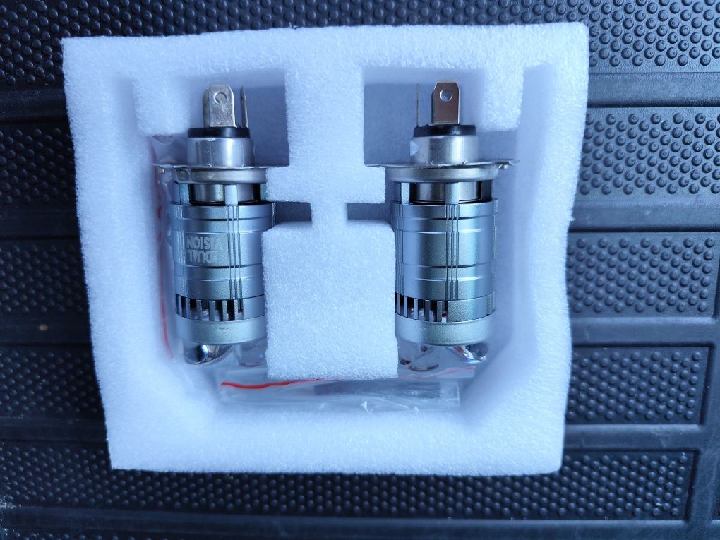 H4 Led крушки с лупи