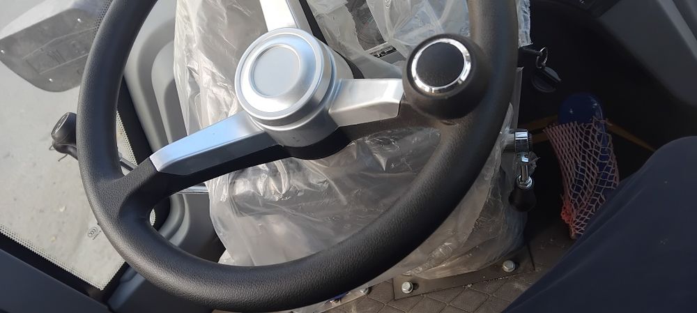 Пагрузчик 1.5 куб новий масла