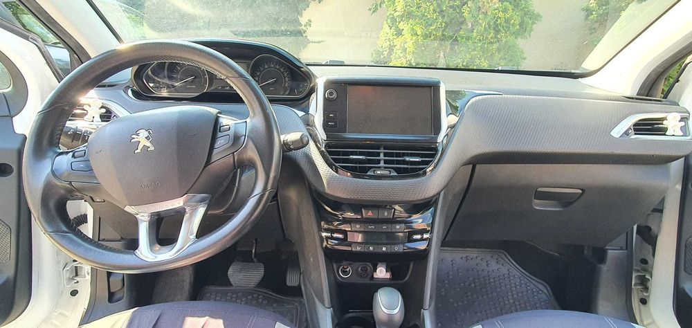 Vand Peugeot tip 2008