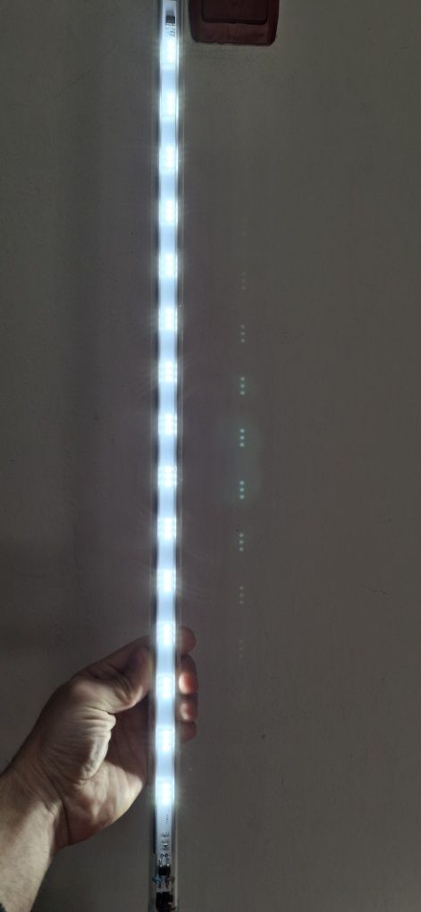 Vand neon pentru acvariu pesti sau reptile