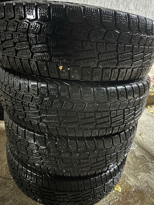 185/65/15 зимние шины комплект