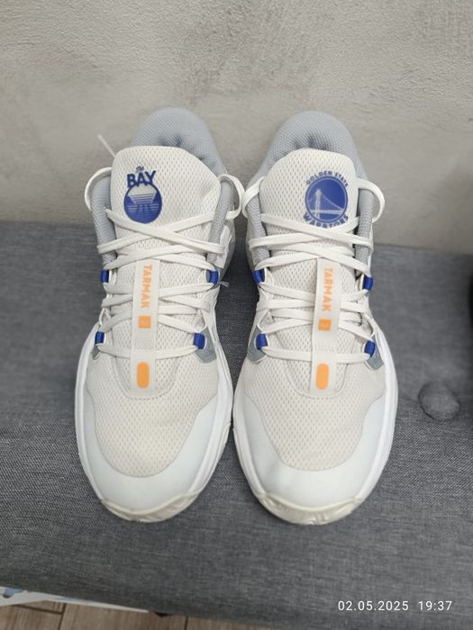 Ghete baschet ADIDAS și Tarmak