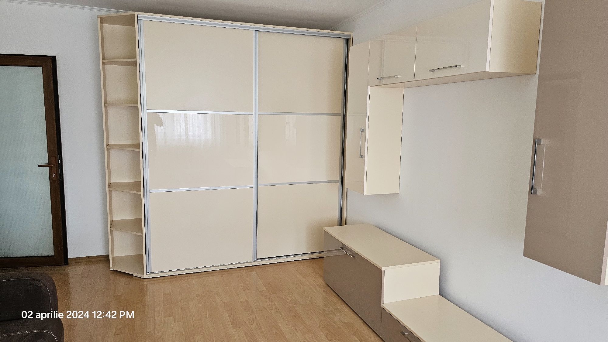 Apartament de închiriat