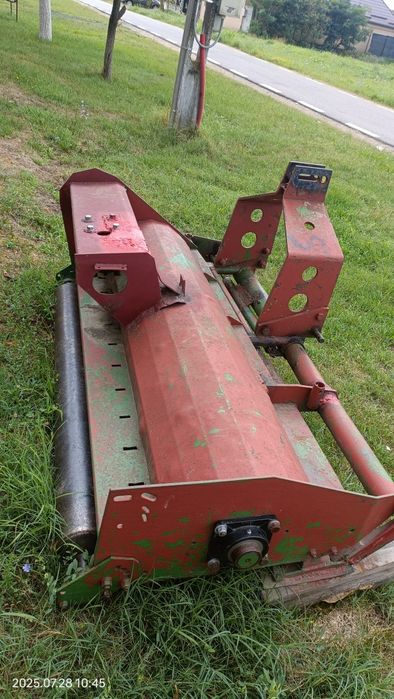 Vând tocătoare 1.80