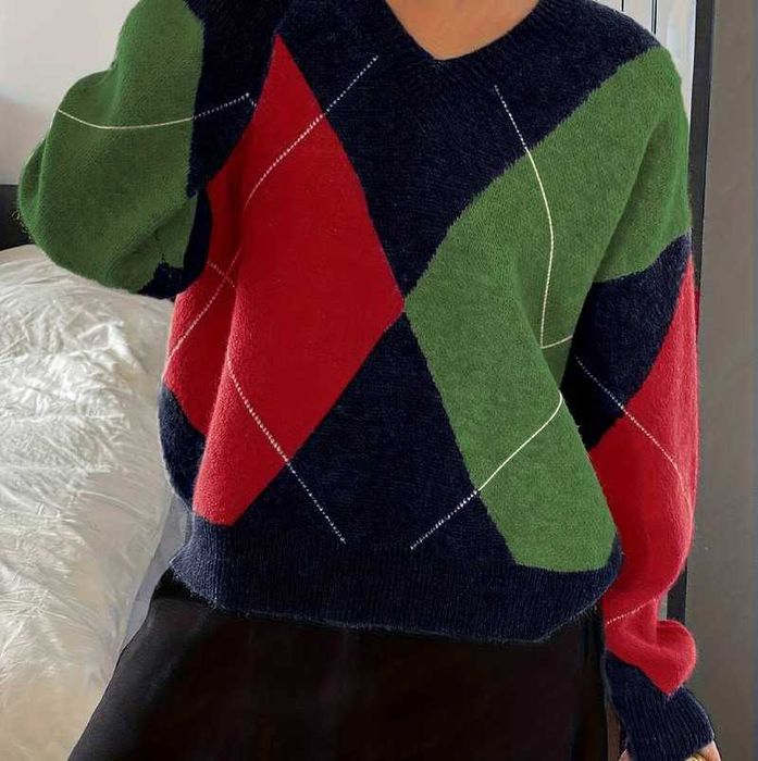 Дамски пуловер  каре