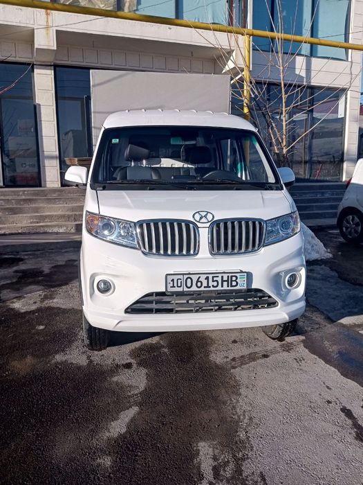 Yetkazib berish xizmatlari uchun yuk mashinasi 2 tonnagacha