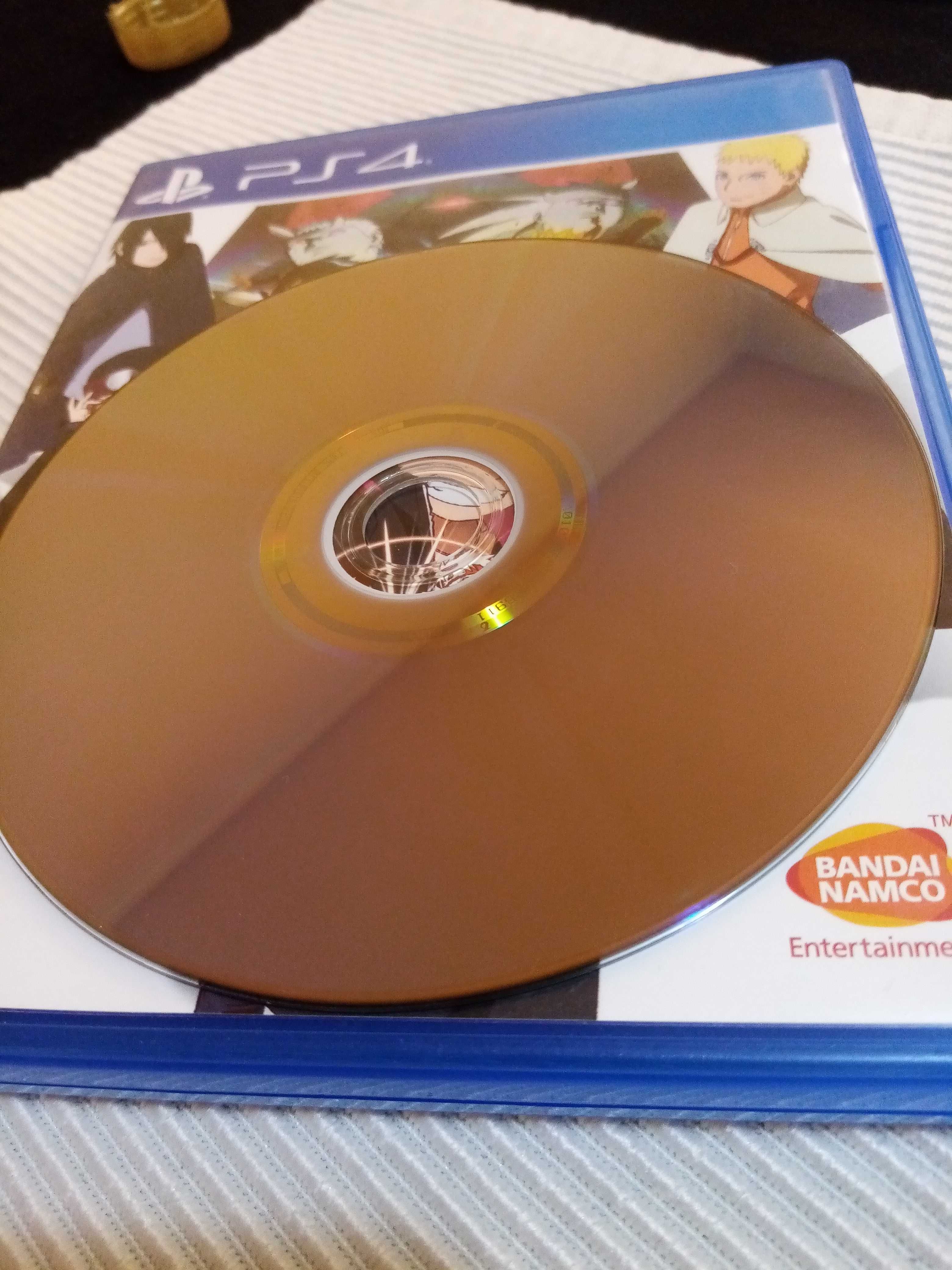 Продавам играта Naruto Shippuden