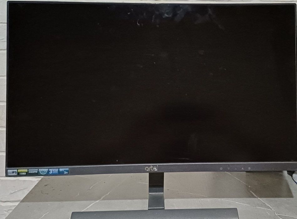 Мониторлар ва калонка сотилади