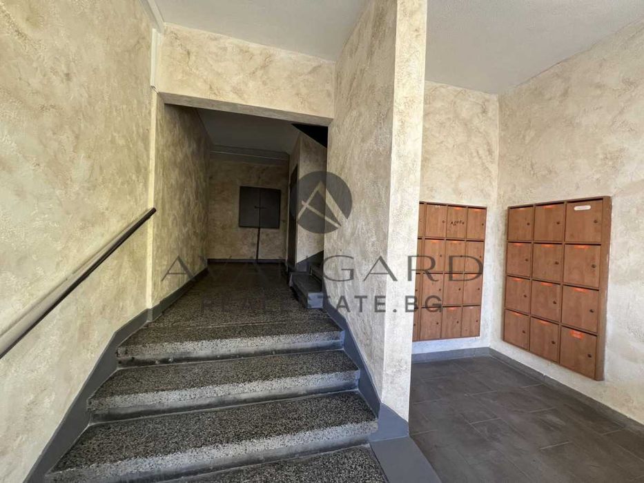 Продава се Тристаен апартамент в Пловдив, Тракия - 91 кв.м за 1726 €/кв.м - Снимка #14