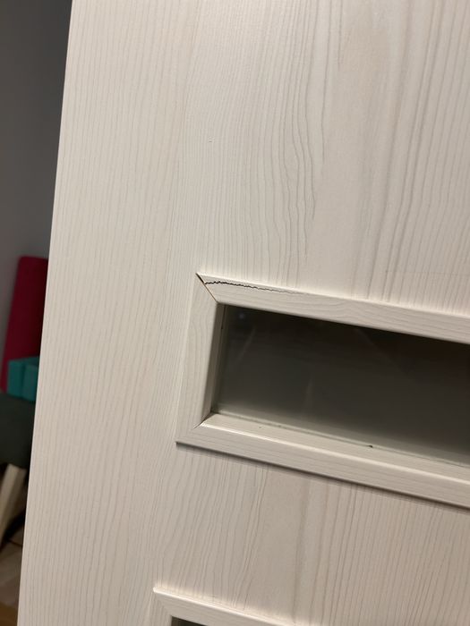 Usa baie frasin cu defect estetic