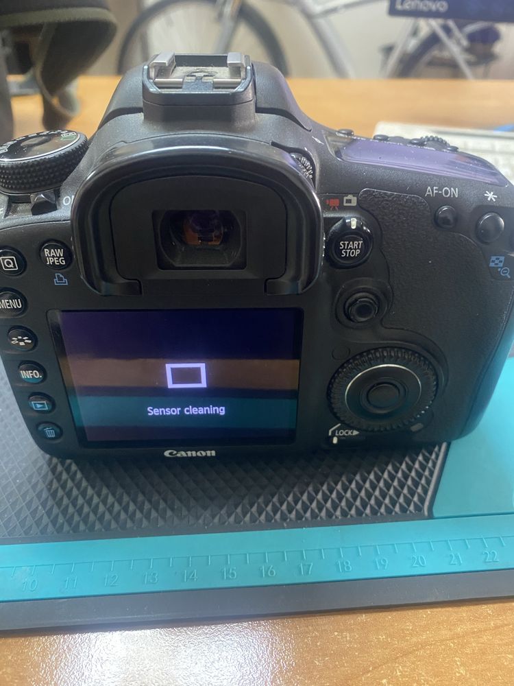 Aparat fotografiat canon