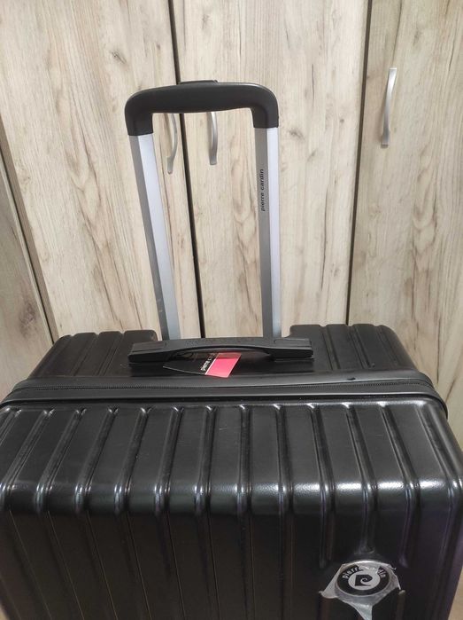 Куфар Pierre Cardin