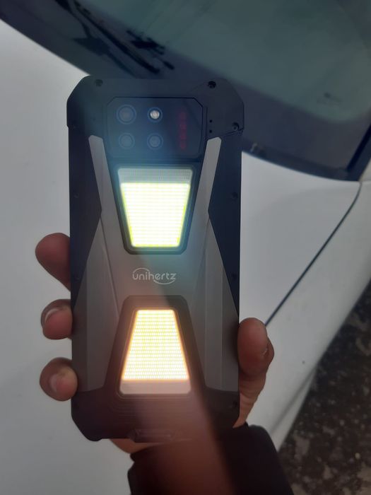 Vând telefon unihertz ca nou
