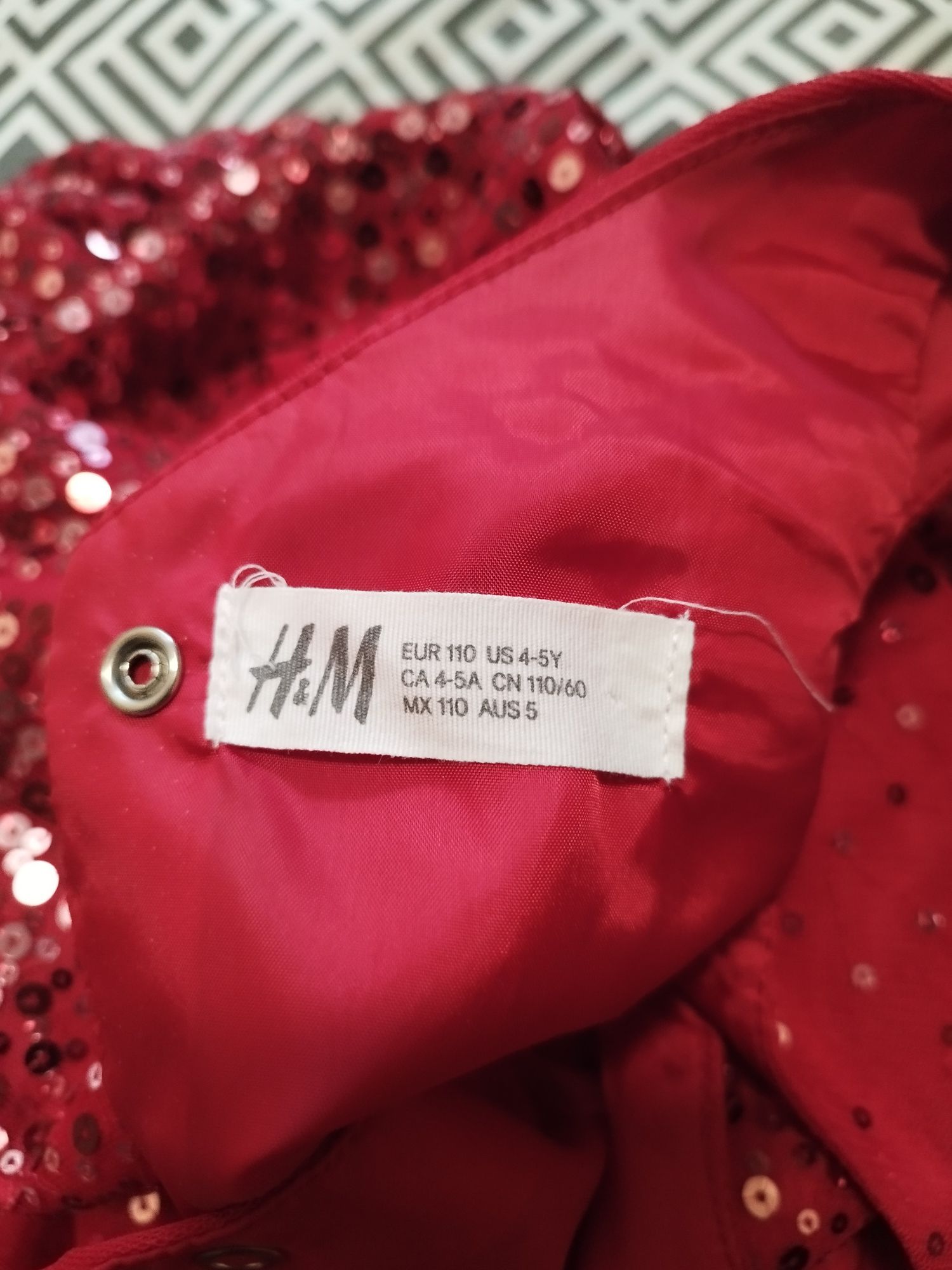 Рокля на H&M 4,5 години