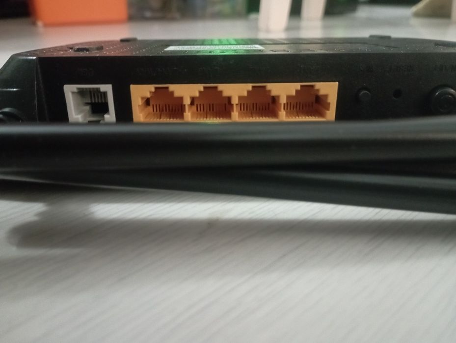 Продам роутер tp link в идеальном состоянии