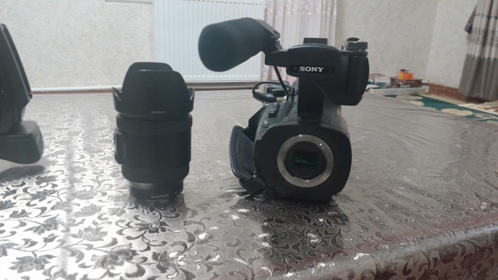 Video camera Sony model: NEX -EA50 sotladi