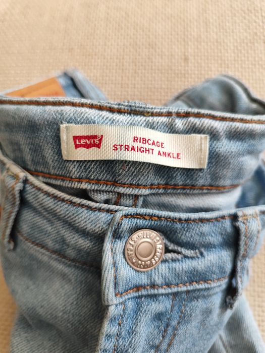 Levis дънки и Pusheen нова блуза момиче