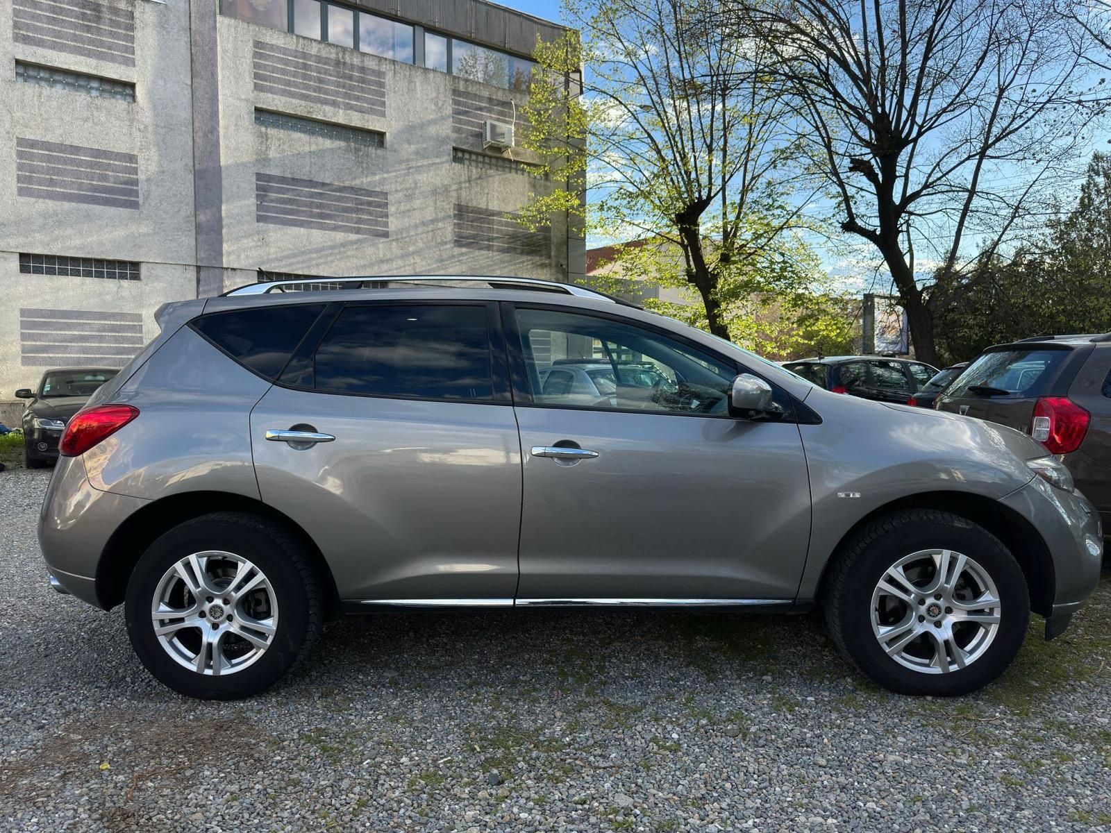 Nissan Murano  4*4