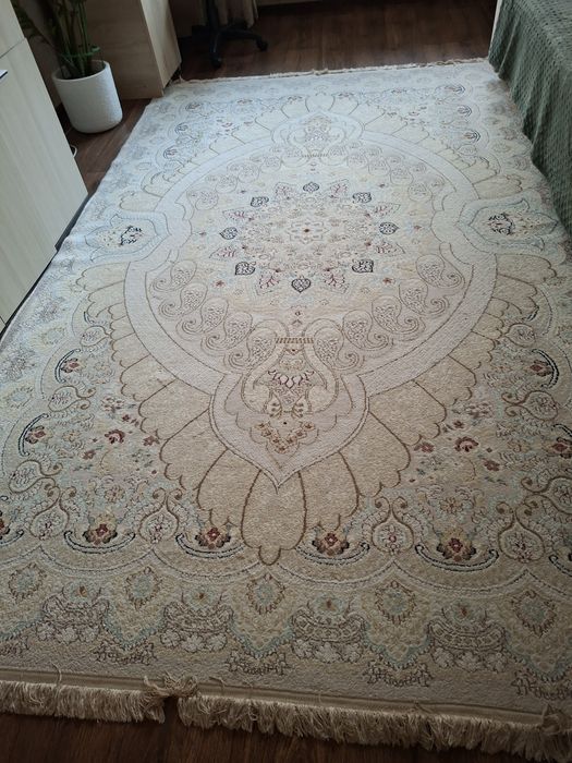 Ковер легкий  тонкий