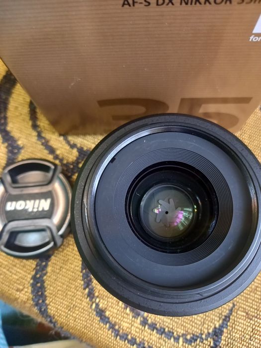 Lentilă Nikkon 18-140mm VR sau 35mm + aparat nikon d7100