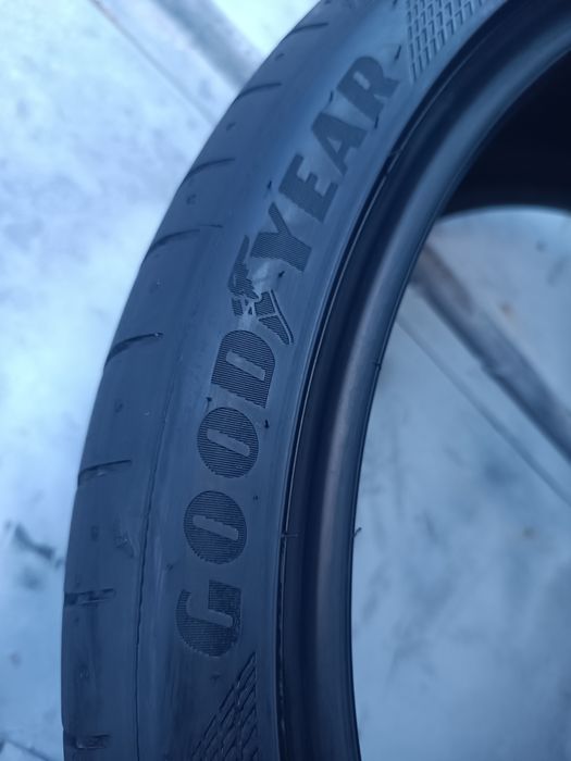 255/35/20 Goodyear Дот 1523