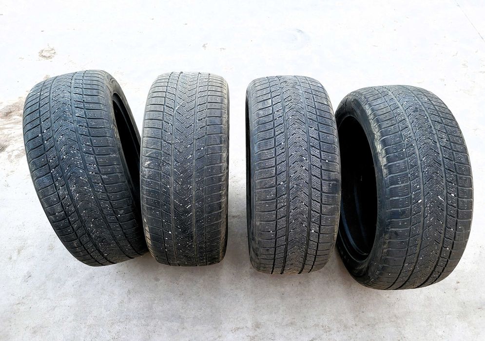 SET 4 Anvelope Iarna 275/50 R20 GRIPMAX Sure Grip Pro Winter