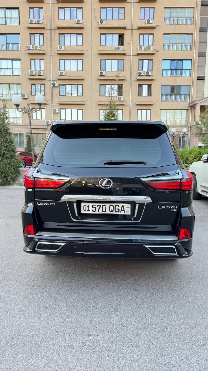 Lexsus LX 570 Super Sport